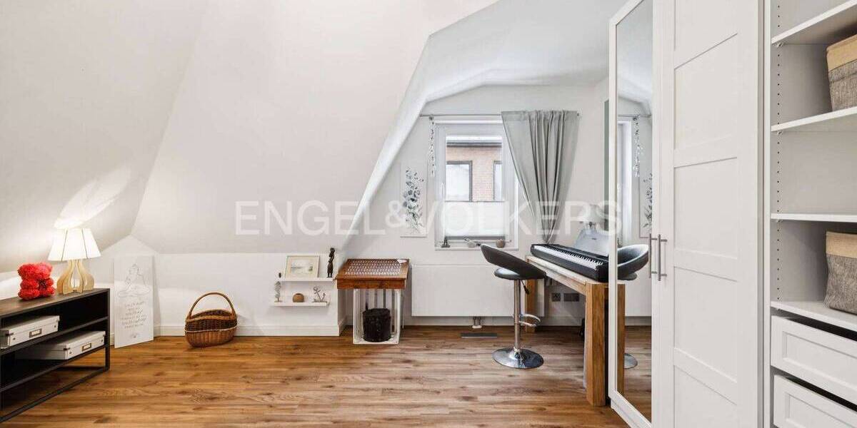 Einfamilienhaus Ahrensburg - 6 Zimmer, 200 m&sup2;, 995.000&euro; | Angebot:25930059