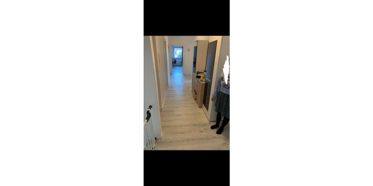 Dachgeschoßwohnung Jork - 4 Zimmer, 98 m&sup2;, 1.350&euro; | Angebot:26272828