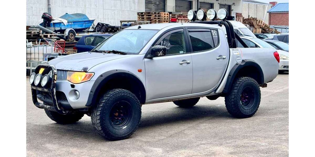 Mitsubishi L200 282.000 km 7.200 &euro; Hamburg 20537