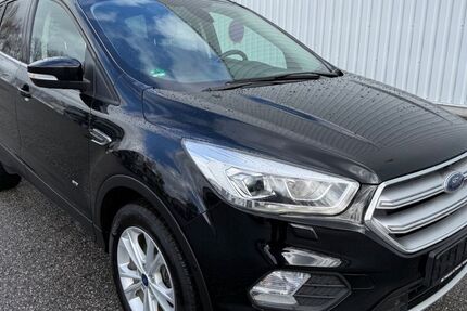 Ford Kuga 166.890 km 10.900 &euro; Hamburg 20539