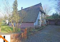 * Reetgedecktes Einfamilienhaus * Garten * Vollbad * Terrasse* 2 Garagen * u.v.m *