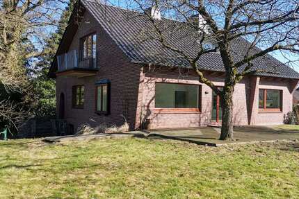 Haus Buxtehude - 5 Zimmer, 180 m&sup2;, 2.200&euro; | Angebot:25381831