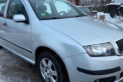Skoda Fabia 185.564 km 2.490 &euro; Hamburg 22179