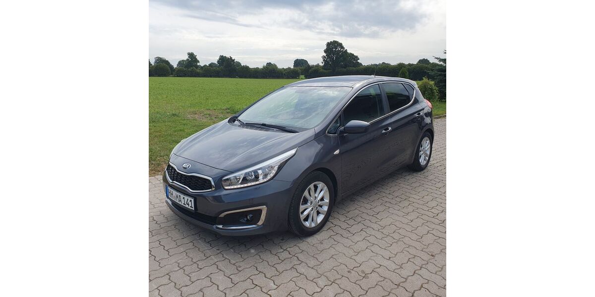 Kia ceed / Ceed 72.000 km 12.200 &euro; Stapelfeld 22145