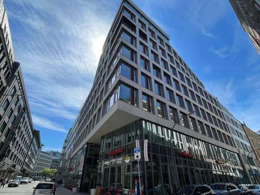 Büro in Hamburg 8.160 € 320 m²