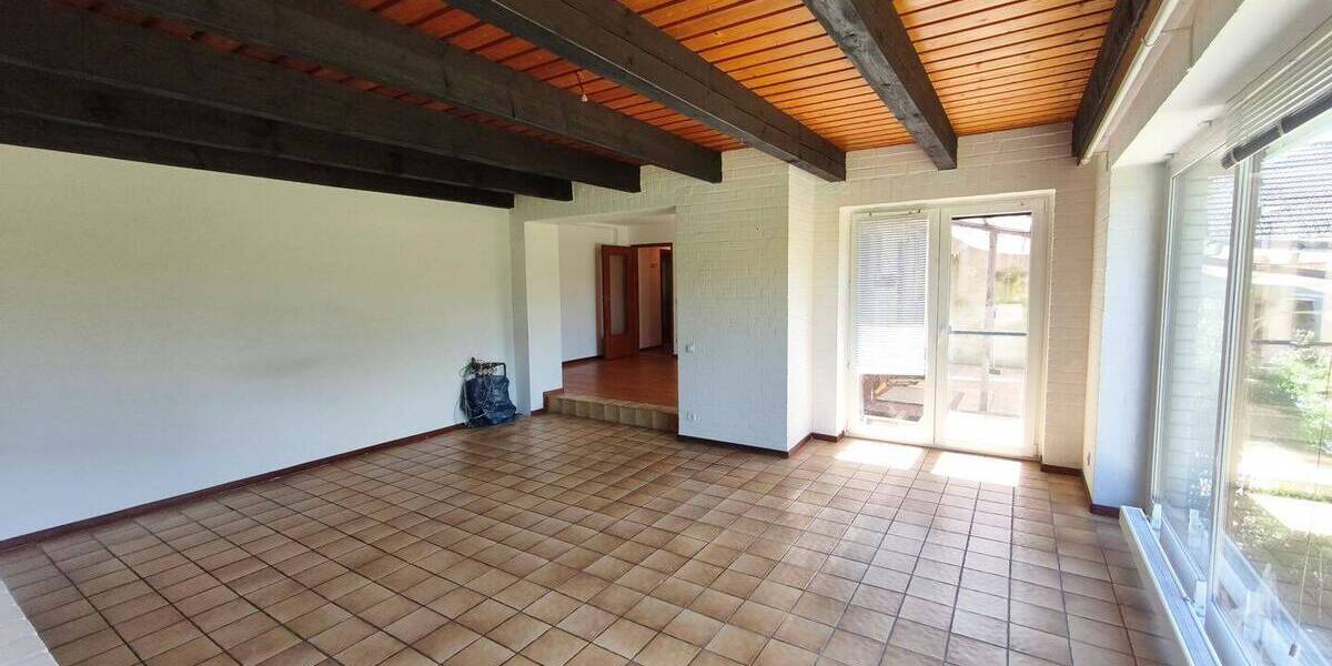 Mehrfamilienhaus, Wohnhaus Uetersen - 6 Zimmer, 140 m&sup2;, 349.000&euro; | Angebot:26798881