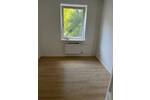 NEU Saniert, HH-Farmsen, 2,5 Zimmer Wohnung im 1.OG mit Balkon !Bitte beachten Sie unsere Fragen!