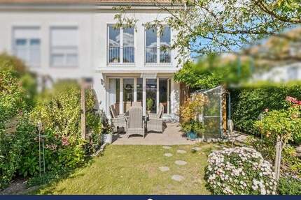 Modernes 6-Zimmer-Endreihenhaus mit ca. 173 qm Wohn- Nutzfläche & TG-Stellplatz in HH-Tonndorf! 6 zimmer