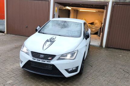 Seat Ibiza 112.000 km 9.999 &euro; Hamburg 22159