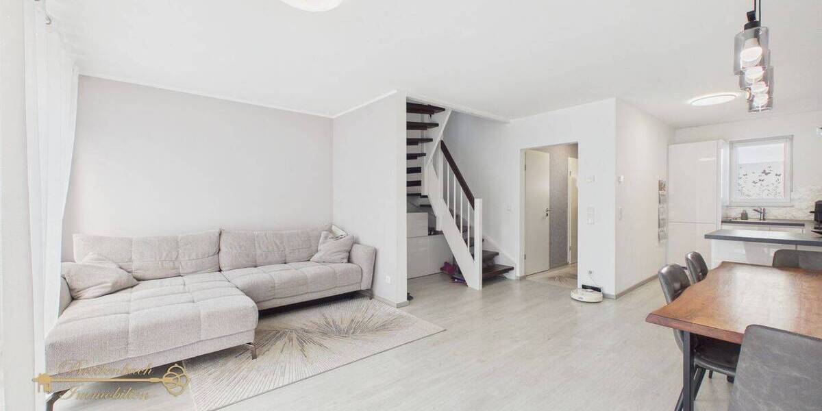Reihenmittelhaus Norderstedt Harksheide - 5 Zimmer, 105 m&sup2;, 649.000&euro; | Angebot:26343882