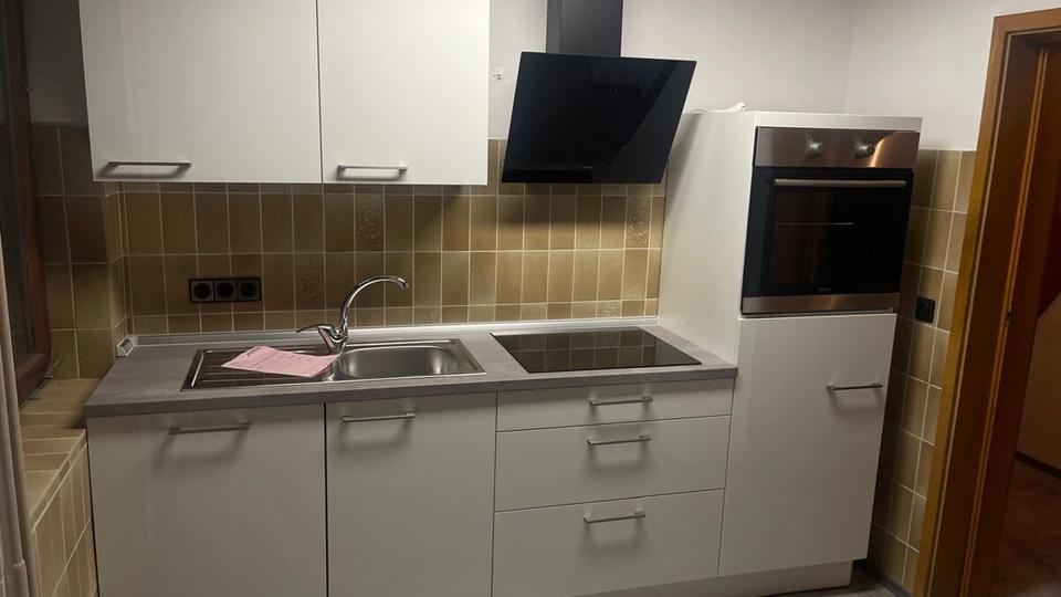 Einfamilienhaus zur Miete in Tornesch – 121 m² Wohnfläche Zur Vermietung steht ein gepflegtes Einfamilienhaus mit einer Wohnfläche von ca. 121 m² in ruhiger Wohnlage von Tornesch (Pfahlwed... 4 zimmer