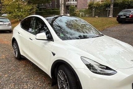 Tesla Model Y 71.000 km 38.600 € Hamburg 22297