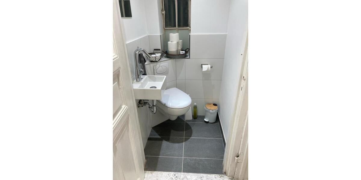 Ladenfläche am Eppendorfer Baum für Einzelhandel oder Kosmetik zimmer