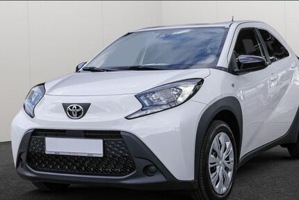 Toyota Aygo (X) 3.153 km 15.490 &euro; Ahrensburg 22926