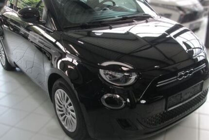 Fiat 500e 22.737 km 12.990 &euro; Hamburg 22525