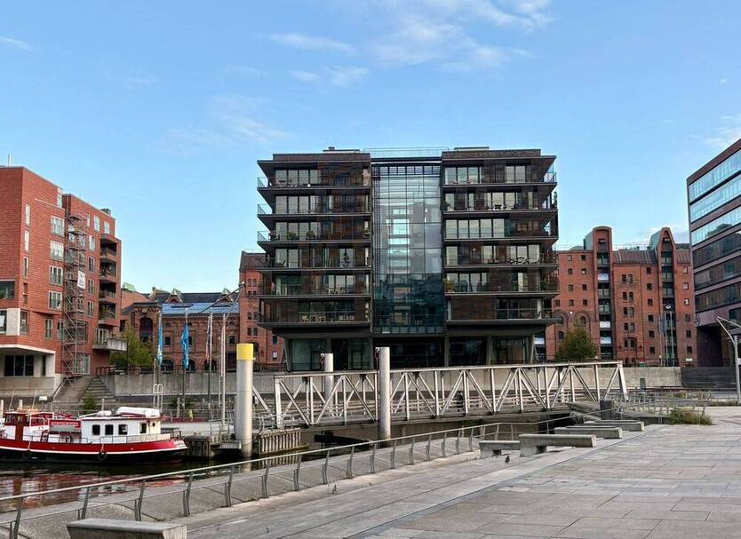 Über den Dächern der Hafencity: Hochwertige Wohnung mit großer eigener Dachterrasse