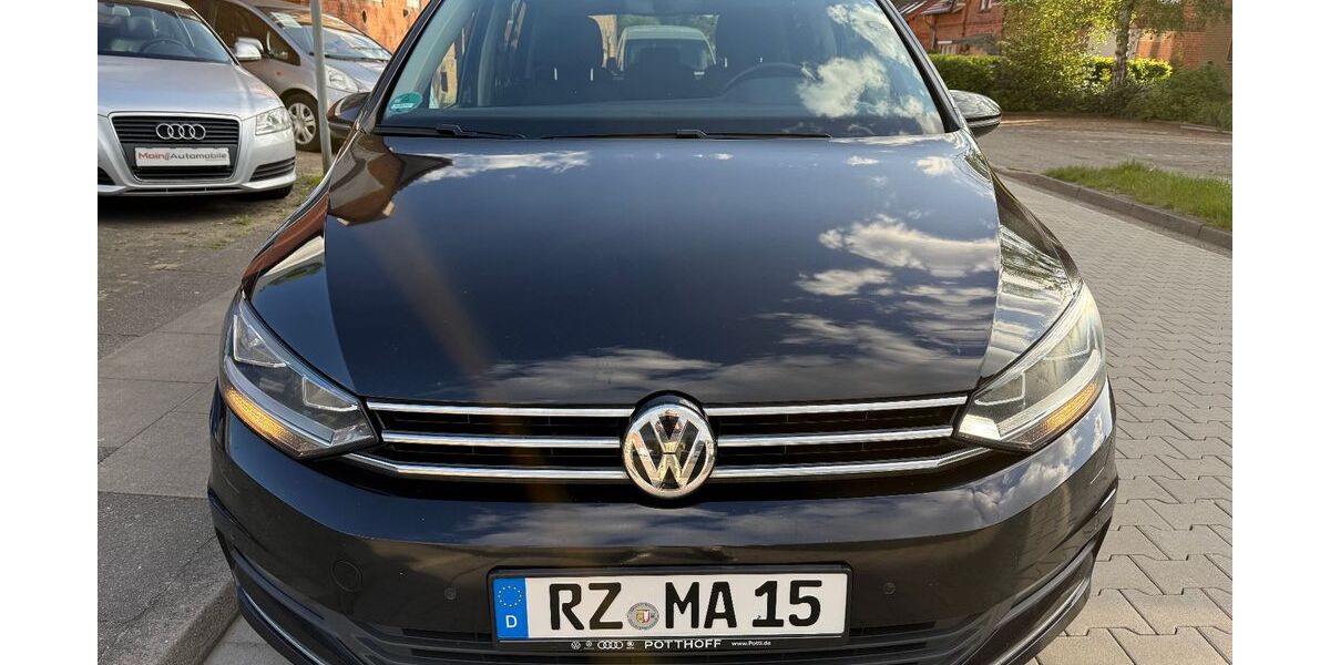 VW Touran 224.000 km 10.999 &euro; Geesthacht (bei Hamburg) 21502