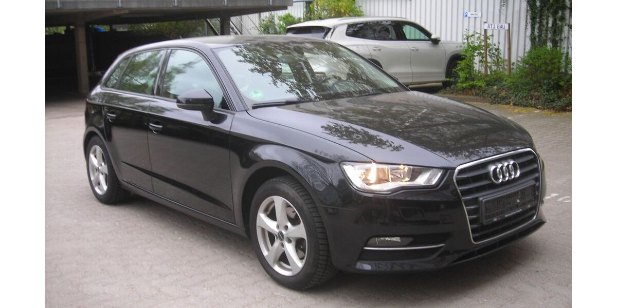 Audi A3 105.887 km 10.190 &euro; Hamburg 20537