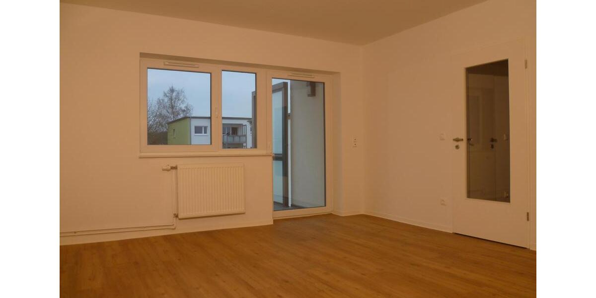 ***TOP modernisierte Wohnung mit Balkon und ebenerdiger Dusche*** 2 zimmer