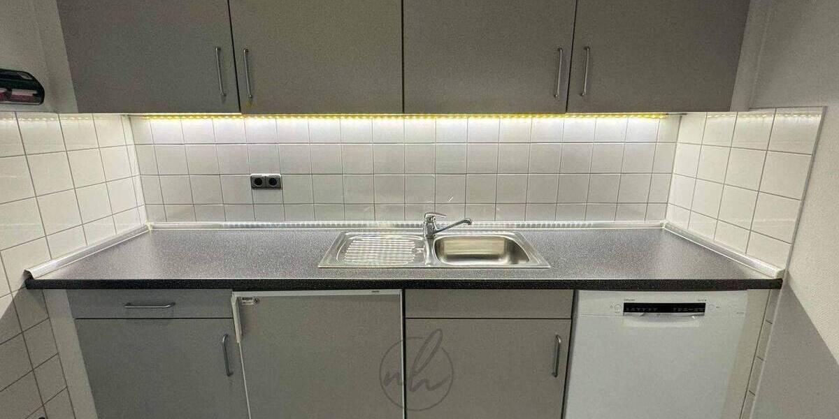 Gewerbeobjekt Hamburg Rahlstedt - 1 Zimmer, 70 m&sup2;, 910&euro; | Angebot:26916998