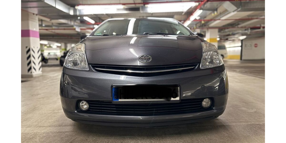 Toyota Prius 206.945 km 7.980 &euro; Hamburg 20355