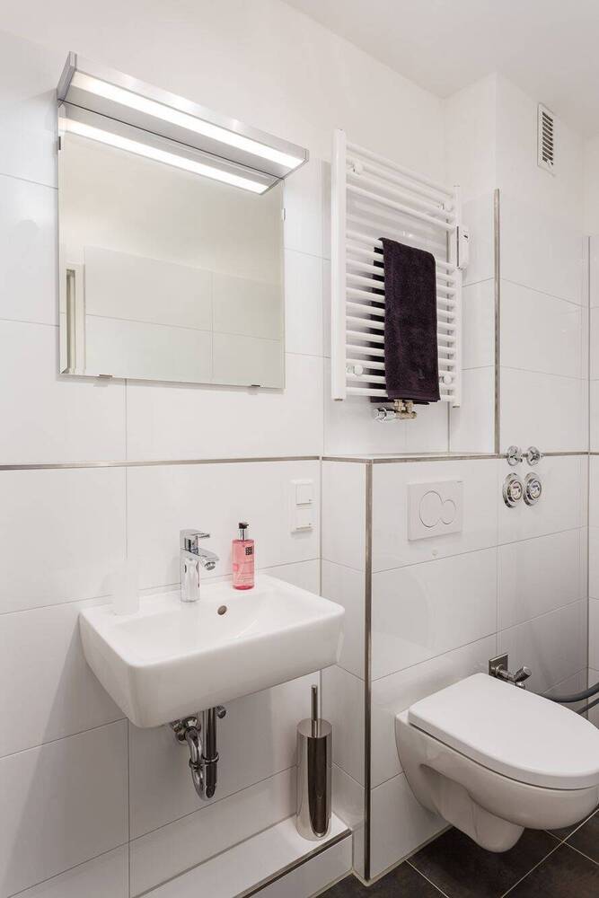 Hallerstraße! 1,5 Zimmer Apartment nebst Balkon & Tiefgaragenstellplatz!