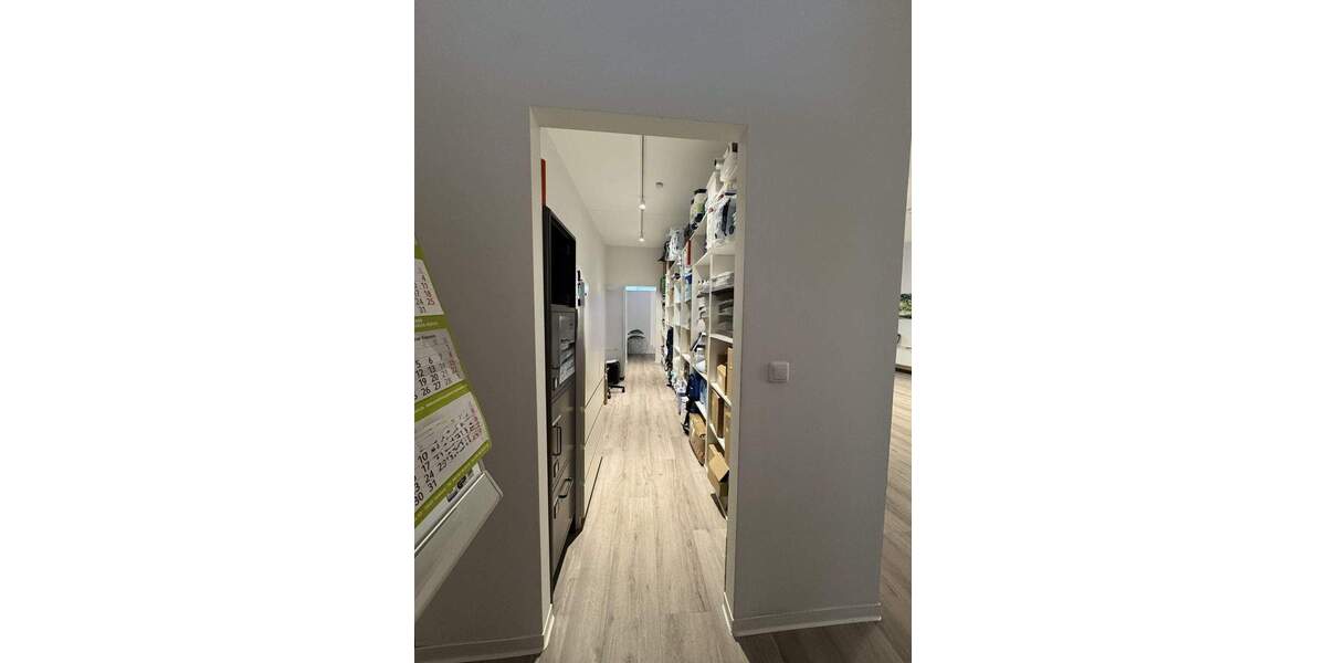 Gewerbeobjekt Norderstedt Garstedt - 4 Zimmer, 174 m&sup2;, 1.914&euro; | Angebot:25739191
