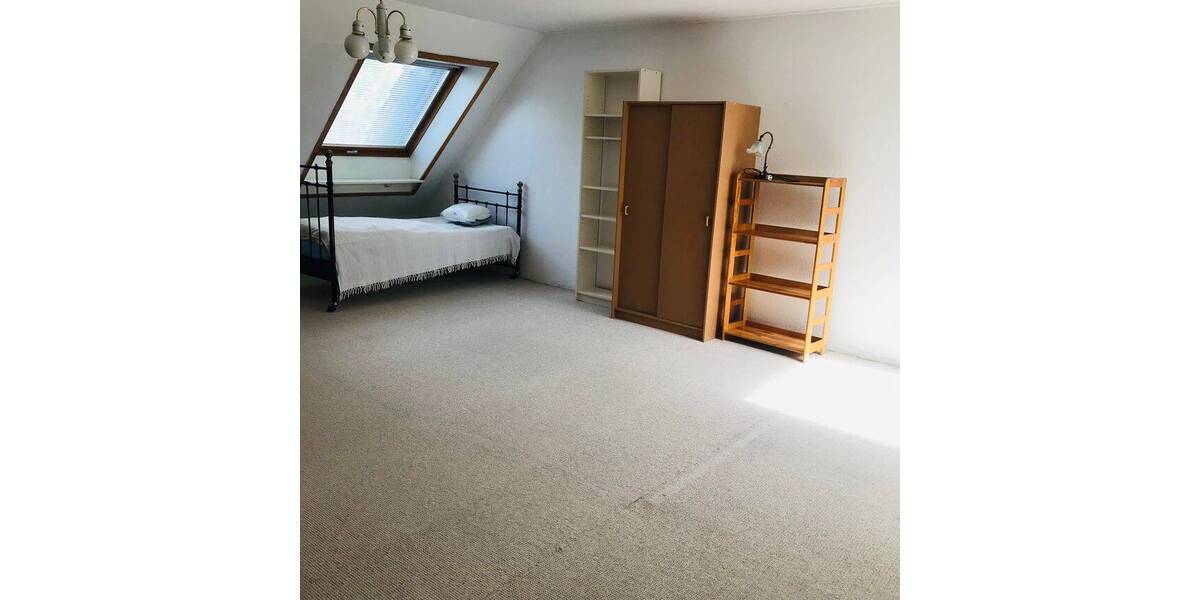 Reihenmittelhaus Hamburg Schnelsen - 6 Zimmer, 150 m&sup2;, 3.500&euro; | Angebot:25985928