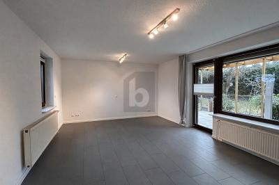 EIN ZUHAUSE MIT NATURBLICK UND VIEL POTENTIAL - Einfamilienhaus Henstedt-Ulzburg Ulzburg | Angebot:27115231