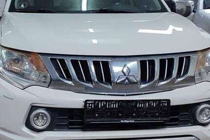 Mitsubishi L200 299.456 km 12.200 &euro; Hamburg 20537