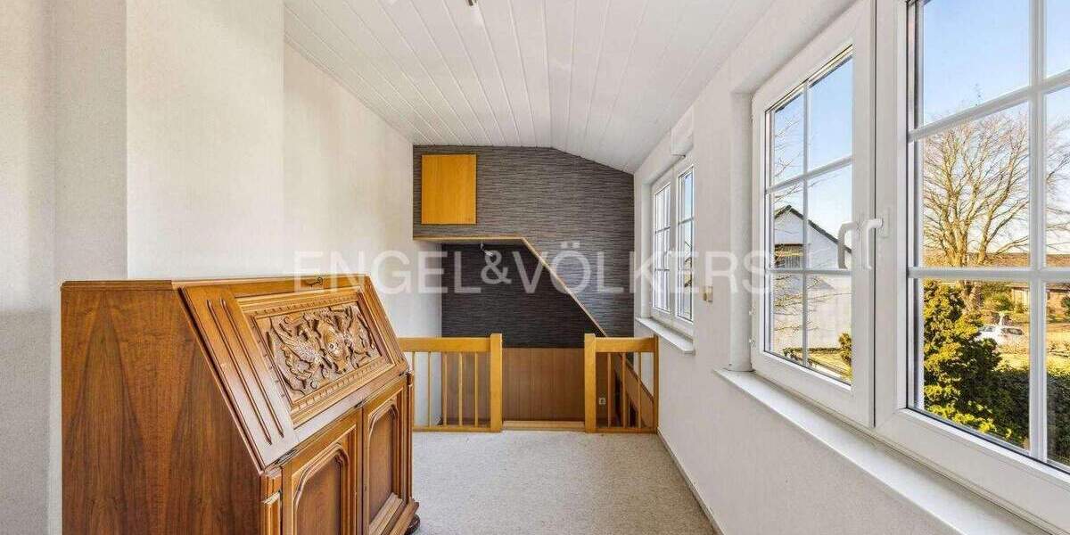 Mehrfamilienhaus, Wohnhaus Ammersbek Siedlung Daheim-Heimgarten - 8 Zimmer, 174 m&sup2;, 498.000&euro; | Angebot:25701558