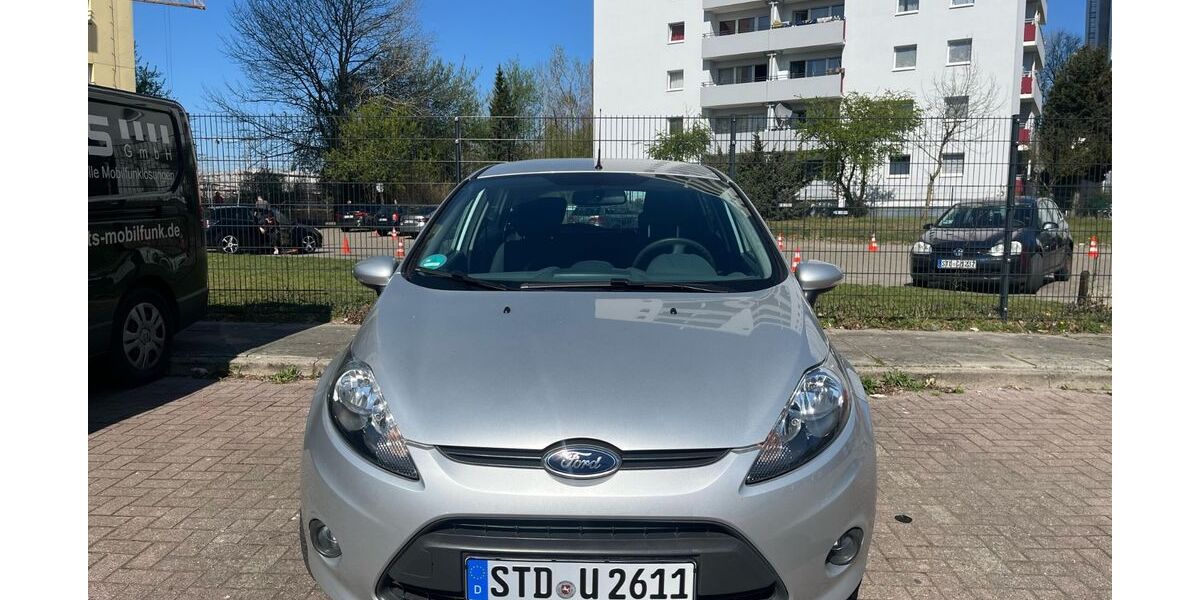 Ford Fiesta 78.000 km 6.000 &euro; Buxtehude 21614