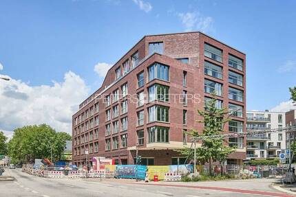 + Buntes Treiben auf zwei Ebenen: Ihre Maisonette-Wohnung mit eigener Dachterrasse! + 6 zimmer