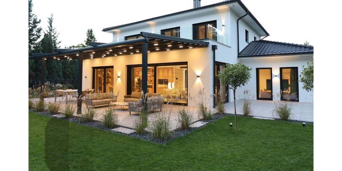 Komplett perfekt! Möbliertes Architektenhaus in begehrter Lage mit Gäste- oder Au-pair Bereich! 6 zimmer