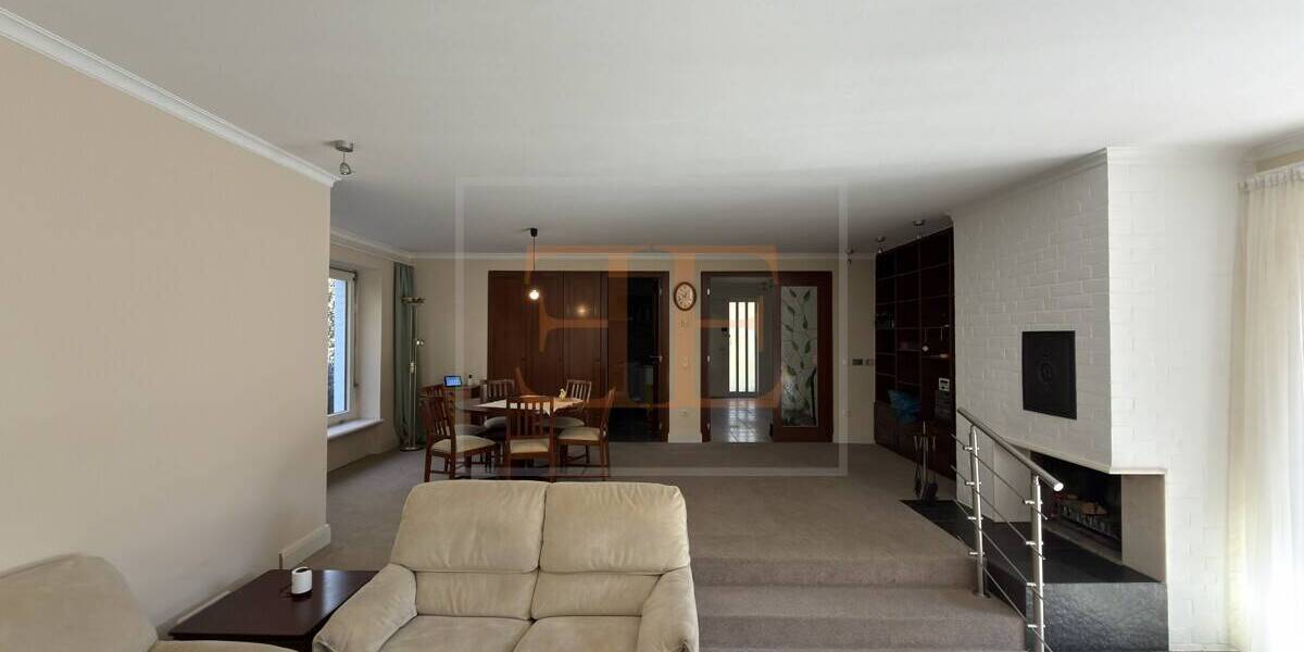 Charakterstarkes Architektenhaus mit Wellnessbereich und Indoor-Pool in Hamburg-Volksdorf - Einfamilienhaus Hamburg / Volksdorf Volksdorf | Angebot:26230730