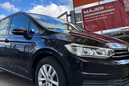 VW Touran 143.931 km 14.500 &euro; Hamburg 22043