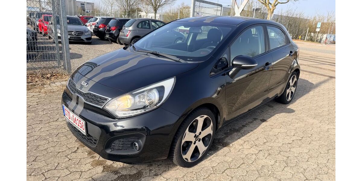 Kia Rio 154.000 km 5.999 &euro; Buxtehude 21614