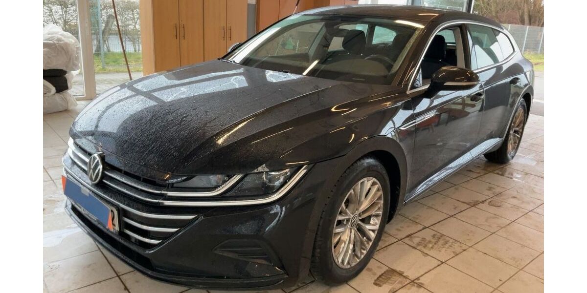 VW Arteon 42.500 km 26.890 &euro; Geesthacht bei Hamburg 21502