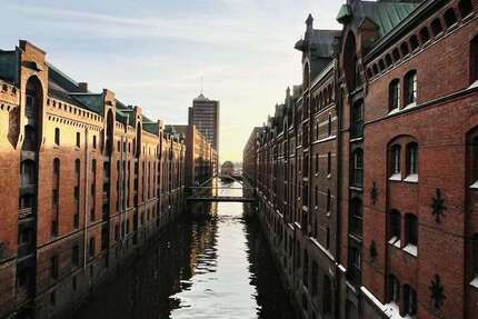 Haus zum Kaufen in Hamburg 3.590.000 € 903.88 m² 38 zimmer