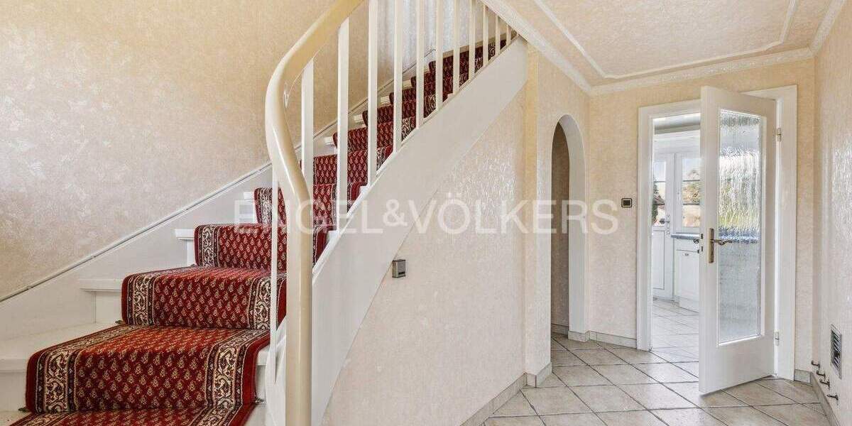 Mehrfamilienhaus, Wohnhaus Ammersbek Siedlung Daheim-Heimgarten - 8 Zimmer, 174 m&sup2;, 498.000&euro; | Angebot:25701558