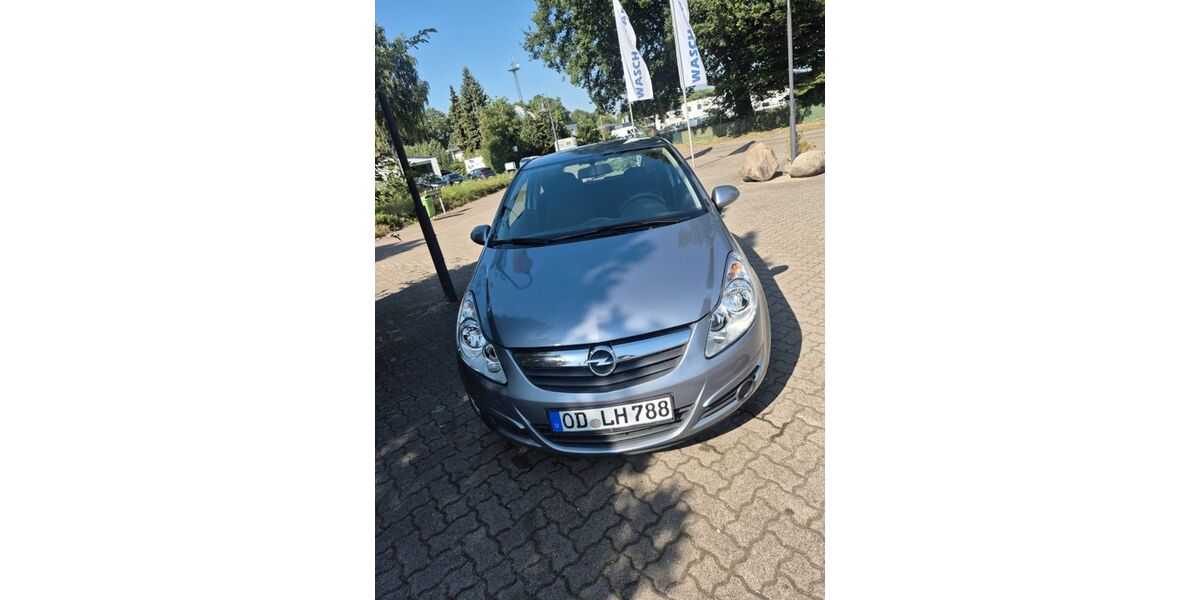 Opel Corsa 22.000 km 3.999 &euro; Ahrensburg 22926