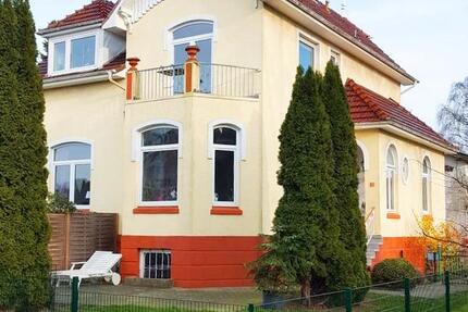 Großzügige Wohnung mit Balkon zimmer