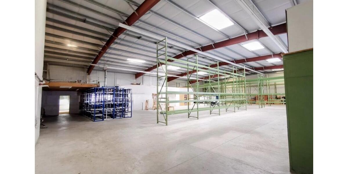 Top Lager- & Produktionshalle, Büro, Regale, Stapler zimmer