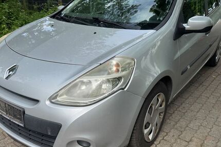 Renault Clio 220.000 km 1.450 &euro; Hamburg 22043
