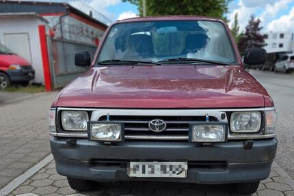Toyota Hilux 280.000 km 3.900 &euro; Hamburg 22113
