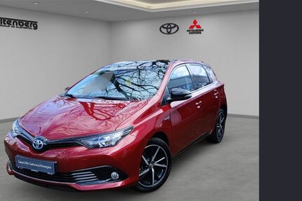 Toyota Auris 51.600 km 17.480 &euro; Hamburg 22399