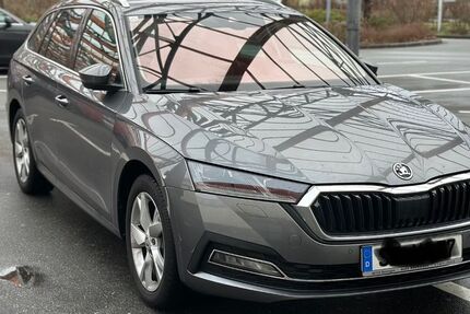 Skoda Octavia 33.000 km 26.900 &euro; Hamburg 22043