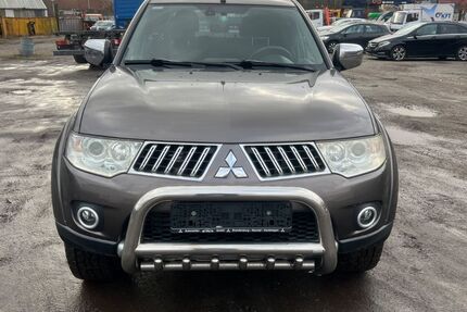 Mitsubishi L200 303.307 km 9.990 &euro; Hamburg 22113