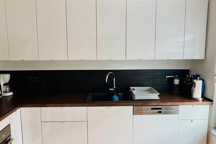 Exklusiv modernisiertes Reihenendhaus mit zusätzlic Baugrundstück 3 zimmer