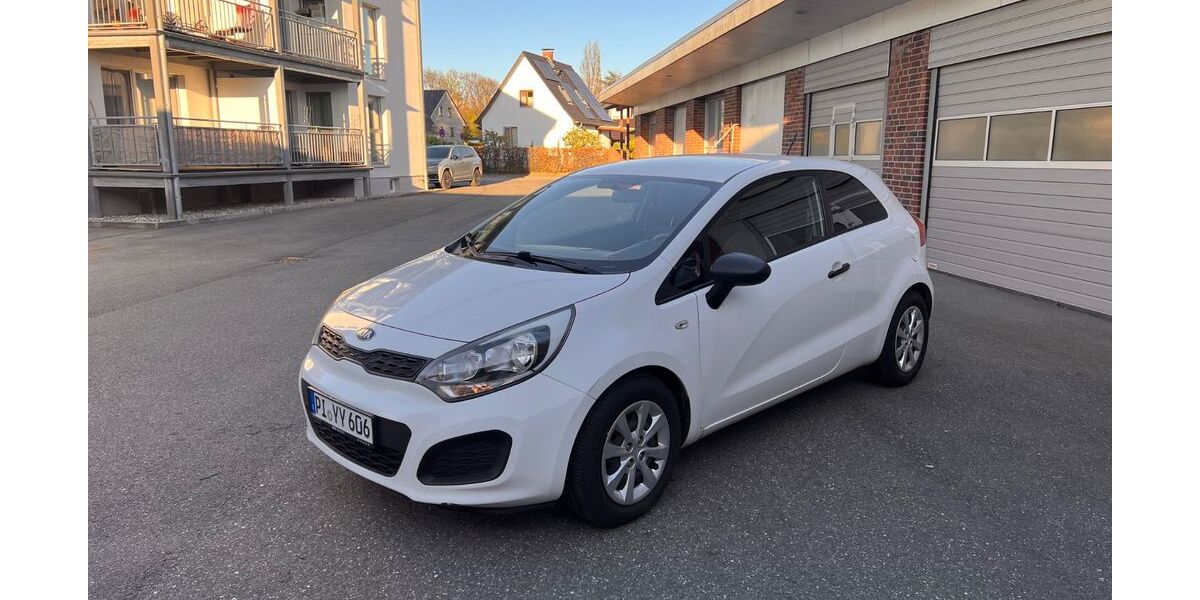 Kia Rio 165.359 km 3.400 &euro; Hamburg 22045